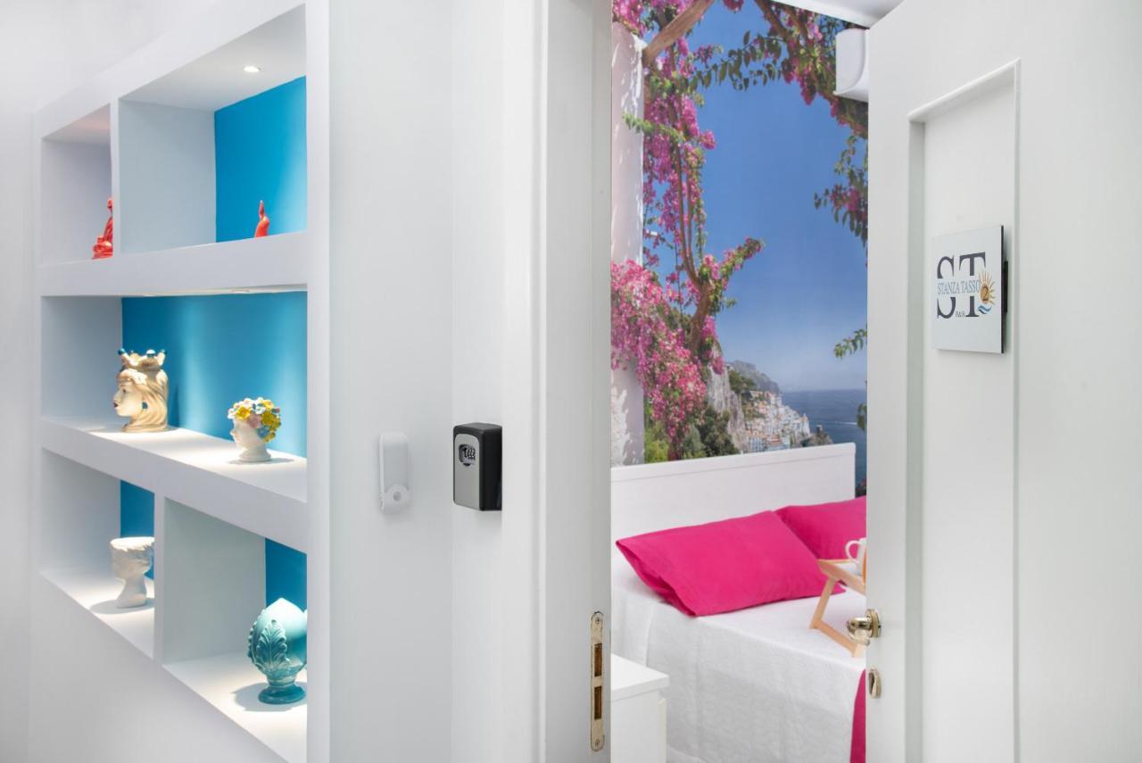 Stanza Tasso - De Vivo Realty Sorrento Bed & Breakfast Exterior photo